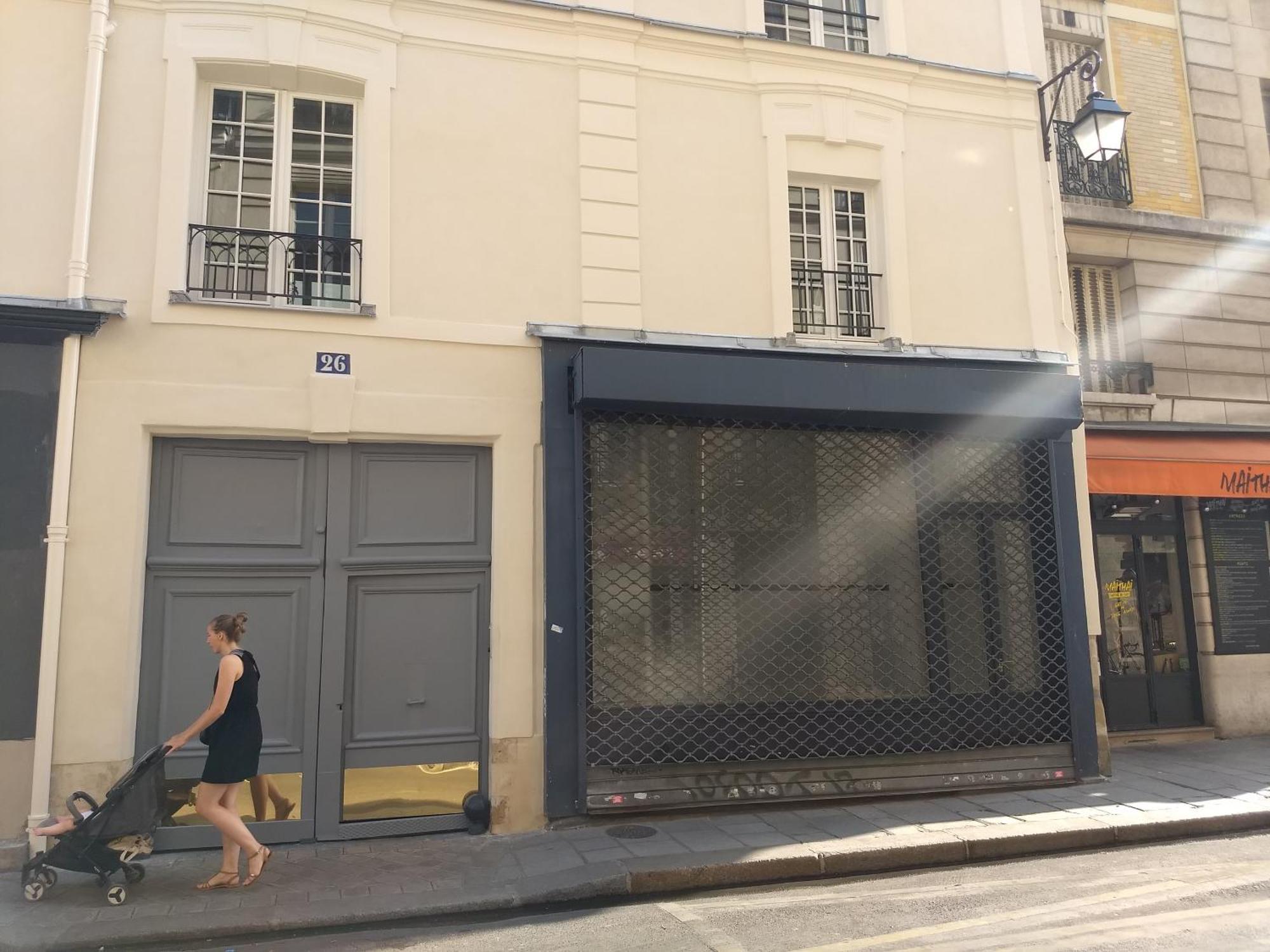 Appartement Impeccable & Typical In The Marais Parijs
